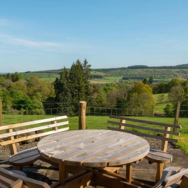 cardney accommodation location