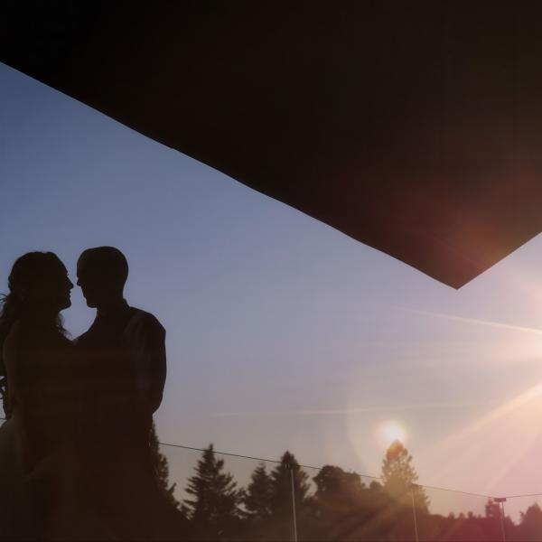 sara and andy sunset picture