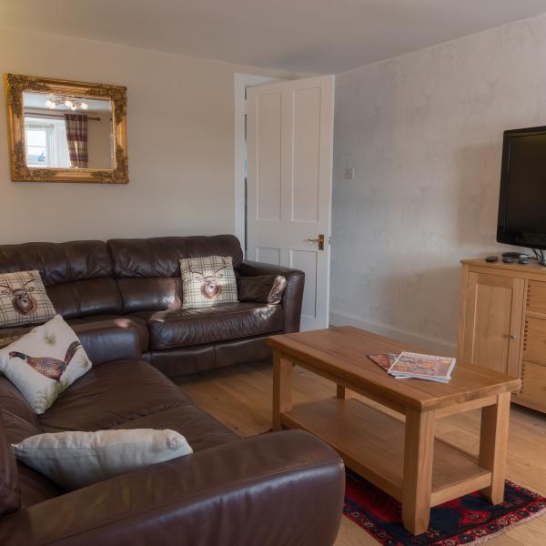 cardney accommodation middle cardney livingroom